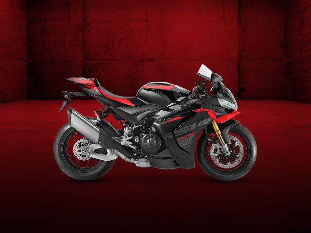aprilia-rs-v4-promo-card-m-1200x900.jpg